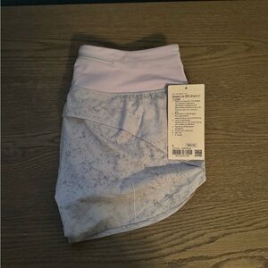 Lululemon Athletica Light Purple Athletic Shorts size 6
